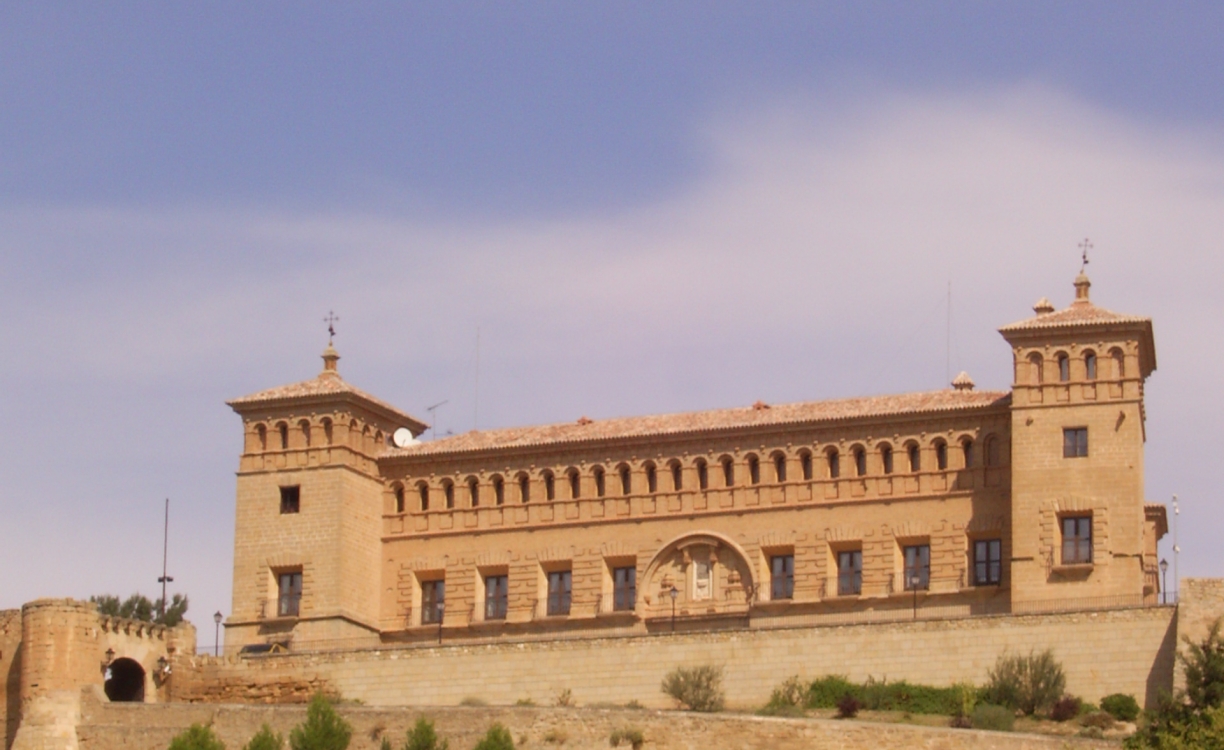 El castillo de Alcañiz, símbolo del recinto amurallado impulsado por la orden de Calatrava.