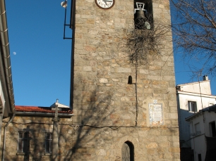 La iglesia de San Juan, en Piornal, forma parte del núcleo asentado sobre el altiplano de Tormantos.