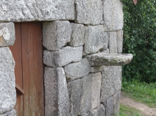 Molino de piedra en Lores, en la Ruta dos Muíños de Meaño.