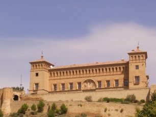El castillo de Alcañiz, símbolo del recinto amurallado impulsado por la orden de Calatrava.