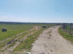 Camino entre Trescasas y San Cristóbal de Segovia, en el paisaje municipal.