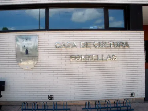La Casa de Cultura forma parte del paisaje construido de Fontellas, junto a una historia local marcada por las obras del agua.