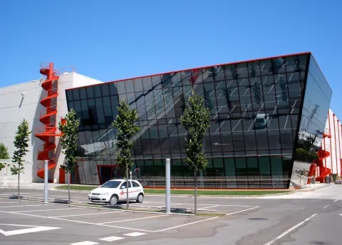 El Centro Logístico Würth, en Agoncillo, muestra uno de los usos industriales actuales del término municipal.