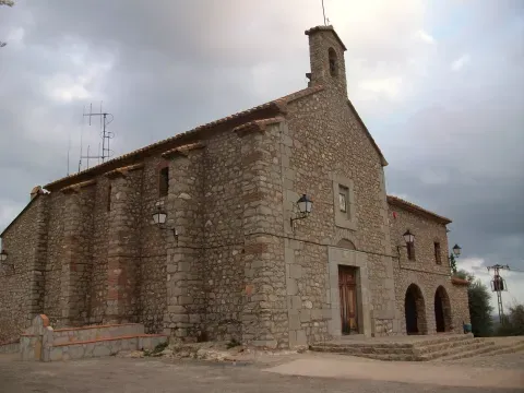 La ermita de Sant Antoni se alza en la muntanyeta que domina el paisaje de Betxí.