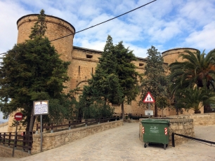 Vista exterior del Castillo de Canena, el edificio que pasó de antiguo castillo a palacio bajo Francisco de los Cobos.