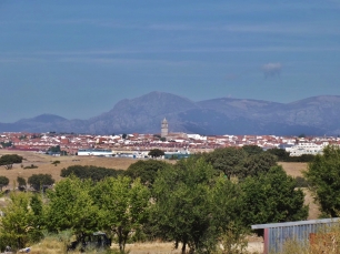 Colmenar Viejo al pie de la sierra de Guadarrama, en un territorio cuyo paisaje también fue transformado por la explotación del granito.