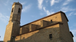 Exterior de la iglesia de Sant Bartomeu de Alpicat, construida a finales del siglo XVIII sobre un templo gótico anterior.