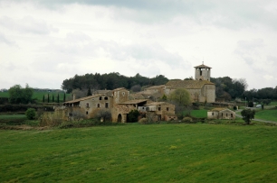 Vista exterior de Fontcoberta, en el Pla de l’Estany.