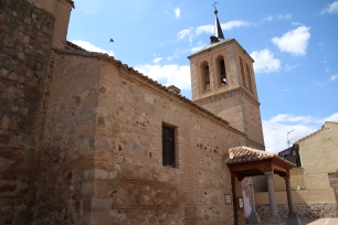 La iglesia parroquial de Santo Domingo de Guzmán, en Pulgar, uno de los edificios patrimoniales de la localidad.